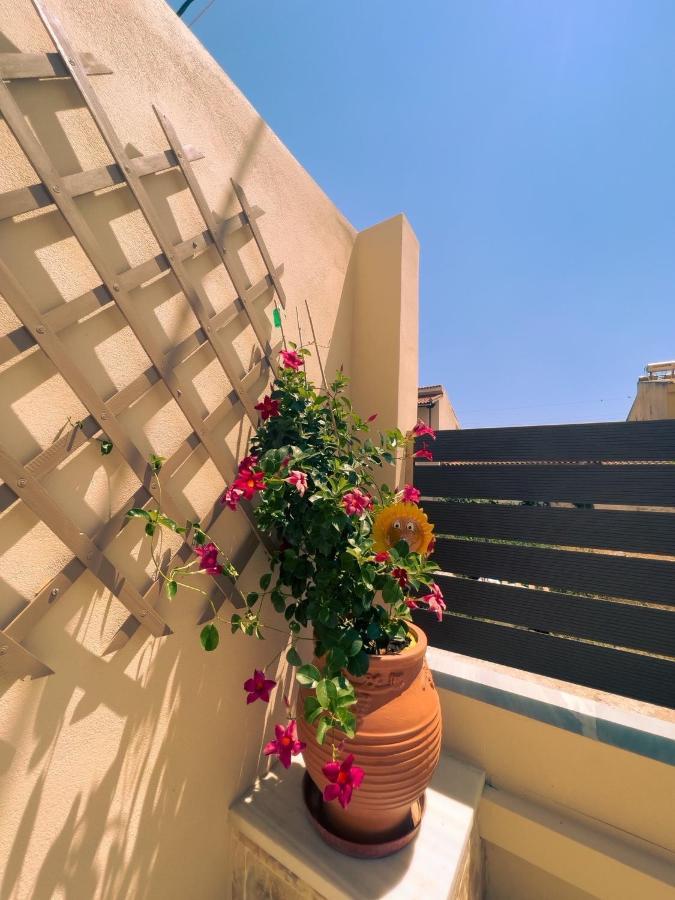 Theo Apartments 1 Artemida  Bagian luar foto
